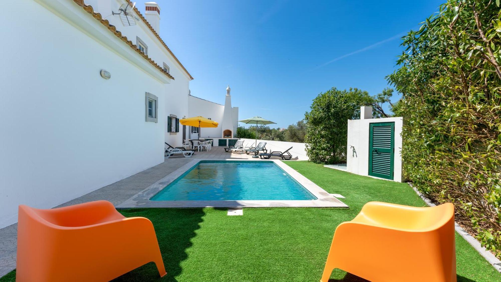 Sunny & Calm 4 Bdr House W/ Pool By Lovelystay Santo Estevao  Экстерьер фото